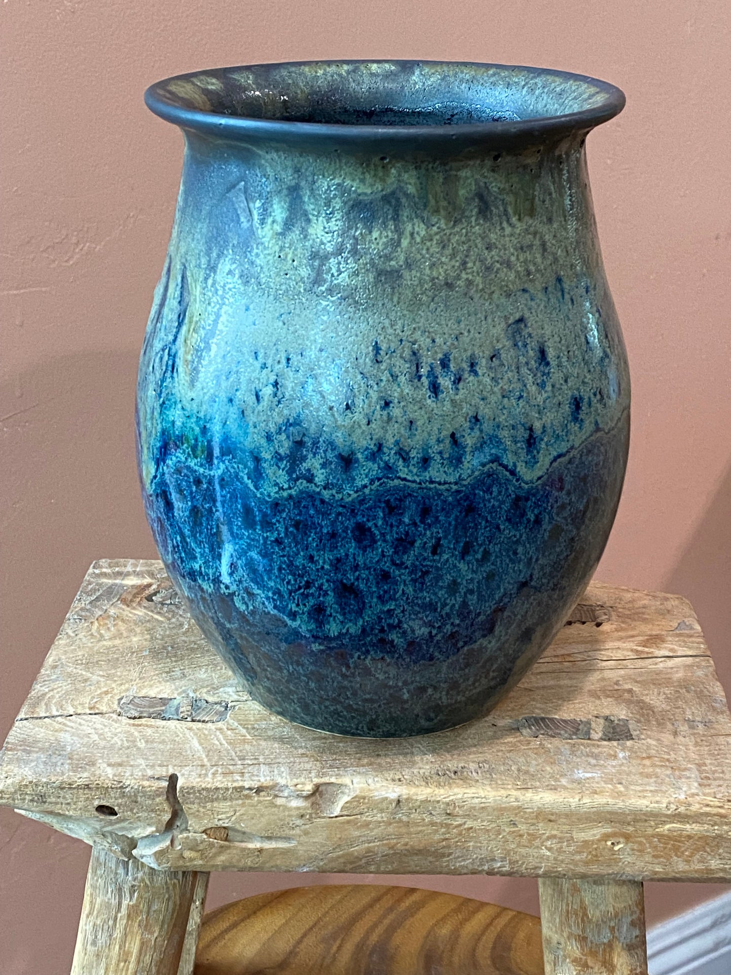 kaolin seacoal olive jar